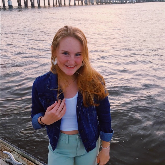 Meet your Posher, Haleigh - Picture 15 of 15